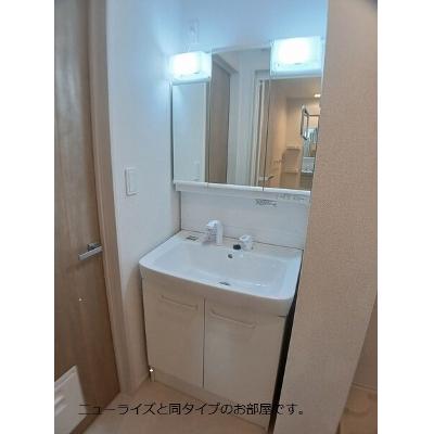 ホワイト　フォックス　Ⅱ 101【管理NO：1-028349202-01010】 ★家具家電は申し込み後に搬入します 2026年09月上旬入居可能の物件画像