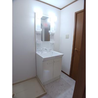 ラフィーネ不動 203【管理NO：1-010641901-02030】 ★家具家電は申し込み後に搬入します★の物件画像