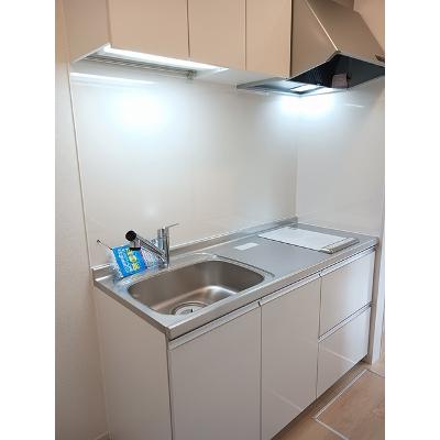 イーグル 104【管理NO：1-027670601-01040】 ★家具家電は申し込み後に搬入します★の物件画像
