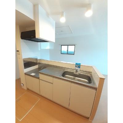 ＢＥＳＴ　ＨＯＵＳＥ　Ⅲ　Ｂ 102【管理NO：1-020423202-01020】 ★家具家電は申し込み後に搬入します★の物件画像