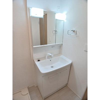 ベニバラード・岩畠 203【管理NO：1-028125801-02030】 ★家具家電は申し込み後に搬入します★の物件画像