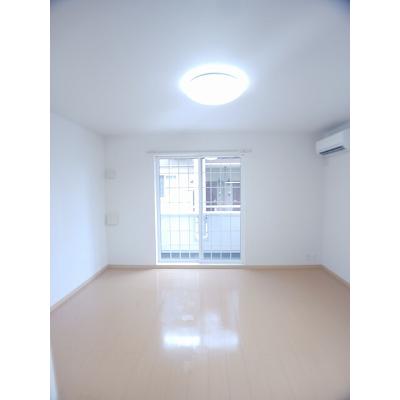 リトム・クラージュ 104【管理NO：1-016760501-01040】 ★家具家電は申し込み後に搬入します★の物件画像