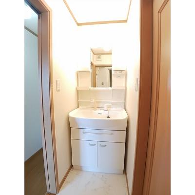 ヴァンクール　Ａ 204【管理NO：1-013720701-02040】 ★家具家電は申し込み後に搬入します★の物件画像
