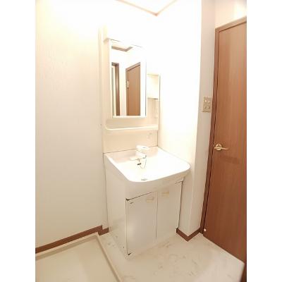 メゾン　ド　アンソレイエ 103【管理NO：1-011055301-01030】 ★家具家電は申し込み後に搬入します★の物件画像
