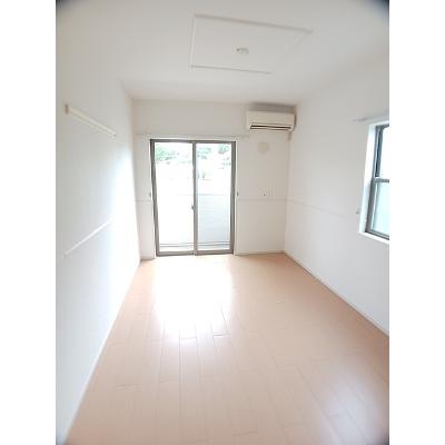 ペスカ・トーレ 101【管理NO：1-016875301-01010】 ★家具家電は申し込み後に搬入します★の物件画像