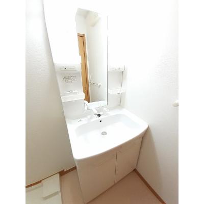 ラスミンコンド　Ｂ 101【管理NO：1-015175802-01010】 ★家具家電は申し込み後に搬入します 2026年07月中旬入居可能の物件画像
