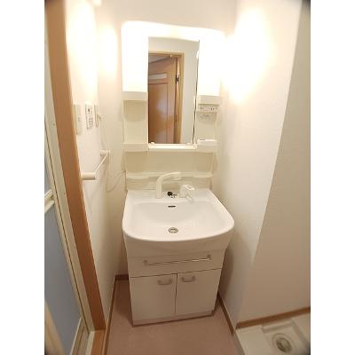 Ｃｏｒｄｅｌｉａ 401【管理NO：1-014273801-04010】 ★家具家電は申し込み後に搬入しますの物件画像