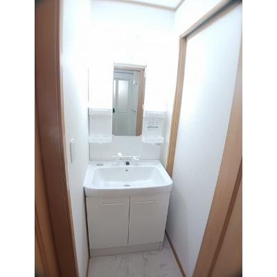 Ｓｕｒｉａ　Ｙ’ｓ　Ｂ 103【管理NO：1-013507902-01030】 ★家具家電は申し込み後に搬入します★の物件画像