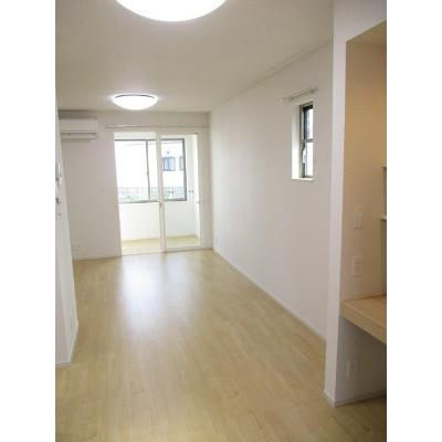 アマービレ 101【管理NO：1-024870301-01010】 ★家具家電は申し込み後に搬入しますの物件画像