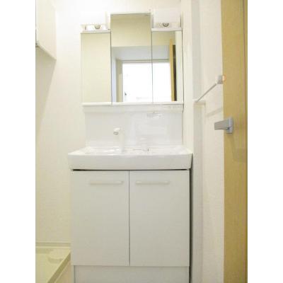 アマービレ 101【管理NO：1-024870301-01010】 ★家具家電は申し込み後に搬入しますの物件画像