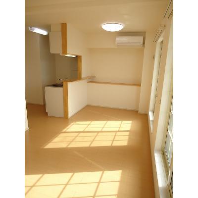 サンセレーノ　Ⅱ 203【管理NO：1-018724201-02030】 ★家具家電は申し込み後に搬入しますの物件画像