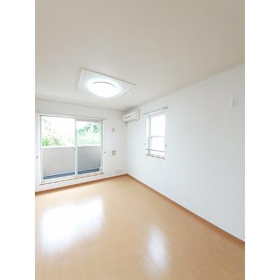 ヴェル　ボナール 201【管理NO：1-014656101-02010】 ★家具家電は申し込み後に搬入します★の物件画像