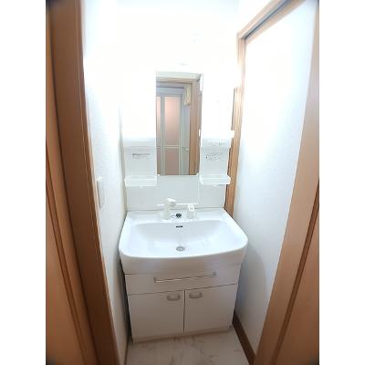 グランデ　フィオーレⅠ 101【管理NO：1-012992101-01010】 ★家具家電は申し込み後に搬入します★の物件画像