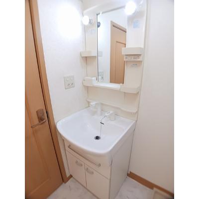 フォンターナ　フェリチータＣ 203【管理NO：1-012540903-02030】 ★家具家電は申し込み後に搬入しますの物件画像