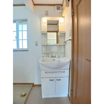 サンフラワー 202【管理NO：1-012535001-02020】 ★家具家電は申し込み後に搬入します★の物件画像