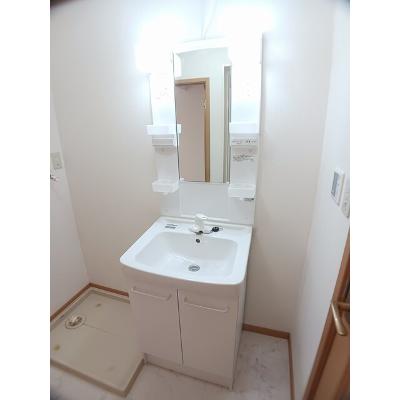 シャイニー・ウィングス　Ｂ 201【管理NO：1-011912302-02010】 ★家具家電は申し込み後に搬入しますの物件画像
