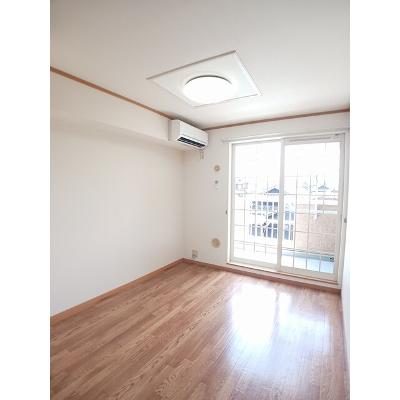 カンパヌール　Ａ 202【管理NO：1-011734201-02020】 ★家具家電は申し込み後に搬入しますの物件画像