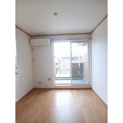グリーン　ゲイブルズ　Ⅰ番館 203【管理NO：1-011691401-02030】 ★家具家電は申し込み後に搬入します★の物件画像