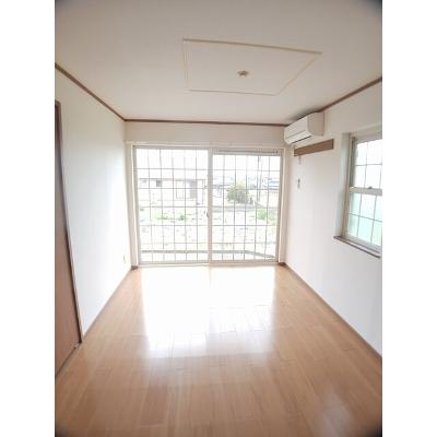 ジョリフルール 105【管理NO：1-010400501-01040】 ★家具家電は申し込み後に搬入します★の物件画像