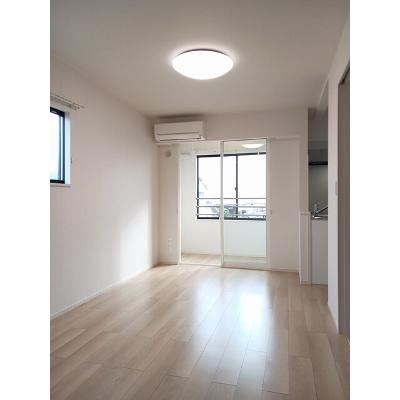 ティ　アーモ　トレ 201【管理NO：1-028461301-02010】 ★家具家電は申し込み後に搬入しますの物件画像
