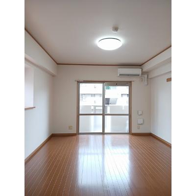 ラフレシール秋根 301【管理NO：1-014464801-03010】 ★家具家電は申し込み後に搬入します★の物件画像