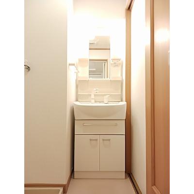 ドエルⅦ 201【管理NO：1-012967901-02010】 ★家具家電は申し込み後に搬入しますの物件画像