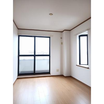 コモド　パラッツォ 203【管理NO：1-010965801-02030】 ★家具家電は申し込み後に搬入しますの物件画像