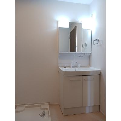 ペンサミエント安岡 101【管理NO：1-028572701-01010】 ★家具家電は申し込み後に搬入します★の物件画像