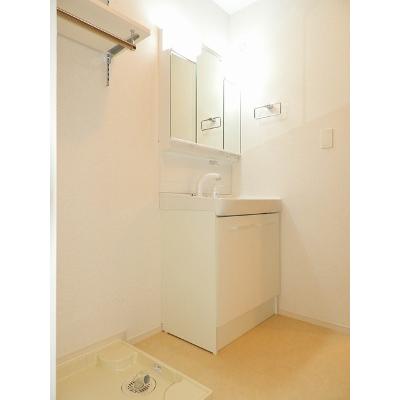 ベローグロリオサⅤ　Ａ 101【管理NO：1-027441901-01010】 ★家具家電は申し込み後に搬入しますの物件画像