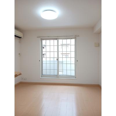 ターナリーⅤ 201【管理NO：1-016407901-02010】 ★家具家電は申し込み後に搬入しますの物件画像