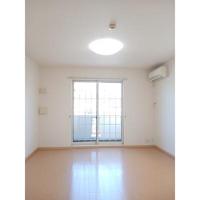 ターナリーⅤ 105【管理NO：1-016407901-01040】 ★家具家電は申し込み後に搬入しますの物件画像