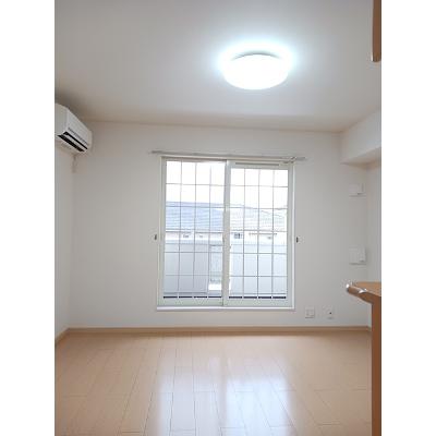 シャトレ　桜３ 201【管理NO：1-015538901-02010】 ★家具家電は申し込み後に搬入しますの物件画像