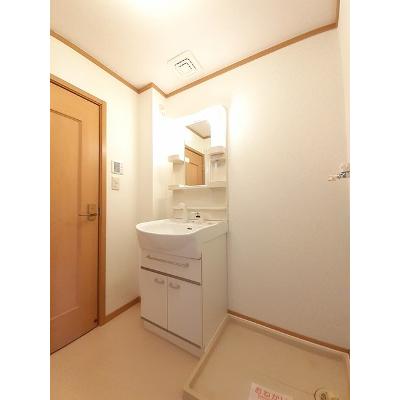 ソレアードエムＢ 205【管理NO：1-012438601-02040】 ★家具家電は申し込み後に搬入しますの物件画像