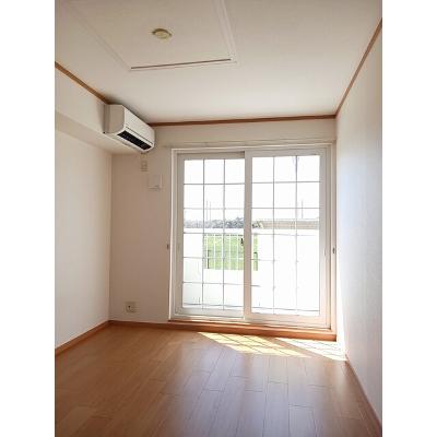 ビッグ　フォレスト　Ａ 102【管理NO：1-012101601-01020】 ★家具家電は申し込み後に搬入しますの物件画像