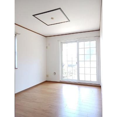 シャンドフルール 101【管理NO：1-011157401-01010】 ★家具家電は申し込み後に搬入します★の物件画像