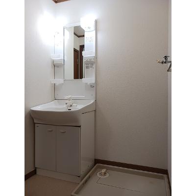 シャンドフルール 101【管理NO：1-011157401-01010】 ★家具家電は申し込み後に搬入します★の物件画像