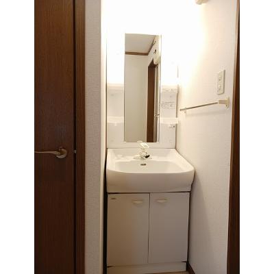 ラフィネ　Ｙ．Ｍ 205【管理NO：1-010765001-02040】 ★家具家電は申し込み後に搬入します★ ★2026年11月上旬入居可能★の物件画像