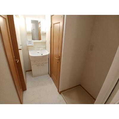 グレイスコート　Ⅱ 202【管理NO：1-014108501-02020】 ★家具家電は申し込み後に搬入します★の物件画像