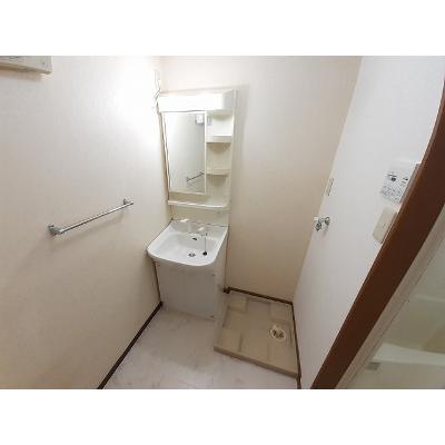 シャトー長尾 101【管理NO：1-011329301-01010】 ★家具家電は申し込み後に搬入します★の物件画像