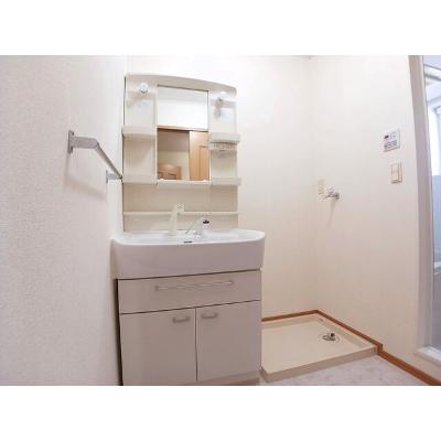 フォレステージⅡ 102【管理NO：1-013744801-01020】 ★家具家電は申し込み後に搬入します★の物件画像