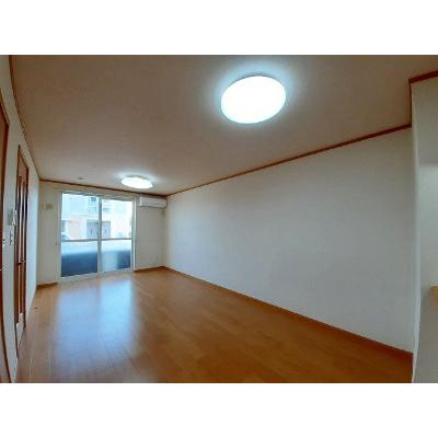 クリスマスローズⅢ 102【管理NO：1-012719602-01020】 ★家具家電は申し込み後に搬入します★の物件画像