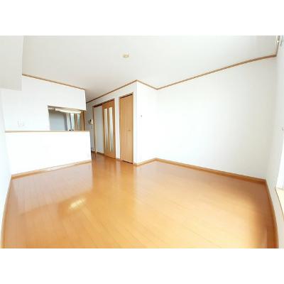 サンシャインブリッジ 201【管理NO：1-012537102-02010】 ★家具家電は申し込み後に搬入しますの物件画像