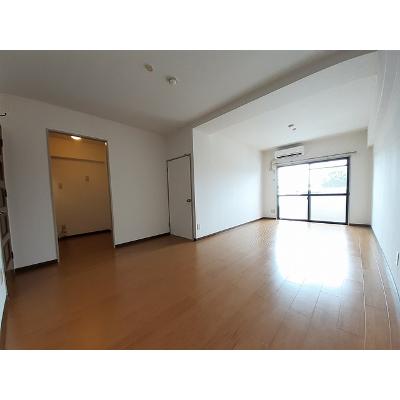 サンロイヤル幸 303【管理NO：1-007194601-03030】 ★家具家電は申し込み後に搬入しますの物件画像