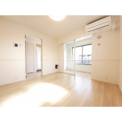 バランタイン　Ⅰ 101【管理NO：1-027006601-01010】 ★家具家電は申し込み後に搬入します★の物件画像