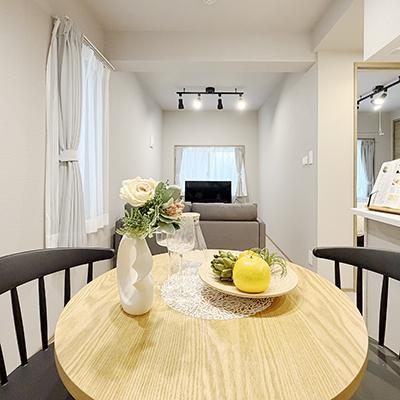 【2026年9月24日～2026年10月7日の間でご入居可能な方限定】アットイン新宿三丁目1-6の物件画像