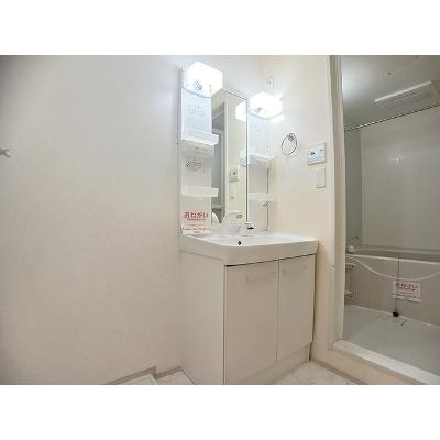 サンリット八児 102【管理NO：1-018657101-01020】 ★家具家電は申し込み後に搬入します★の物件画像