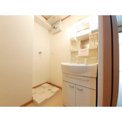 エヴァーグリーンＭ 301【管理NO：1-013786001-03010】 ★家具家電は申し込み後に搬入します★の物件画像