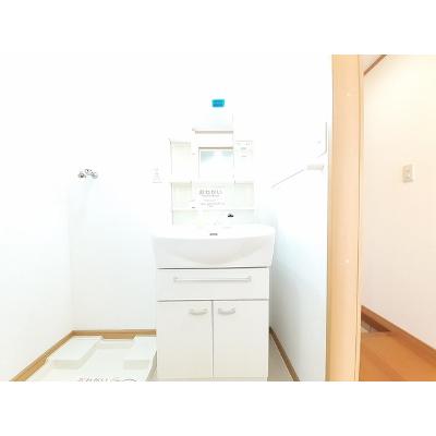 グランド・コスモ 910【管理NO：1-013784901-09080】 ★家具家電は申し込み後に搬入します★の物件画像