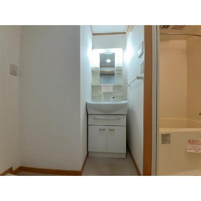 グランド・コスモ 907【管理NO：1-013784901-09060】 ★家具家電は申し込み後に搬入します★の物件画像