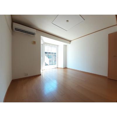 パエーゼ 103【管理NO：1-012974501-01030】 ★家具家電は申し込み後に搬入します★の物件画像